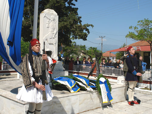 euzonoi-mnimeio