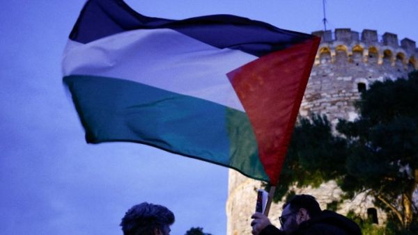 Ολονύχτια δράση αλληλεγγύης στην Παλαιστίνη από φοιτητές και εργατικά σωματεία